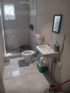 Room - Ad posted by Thabiso Mahlangu