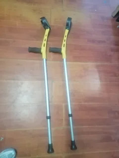 moonboots and crutches for sale