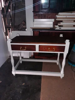 Entrance hall cabinet