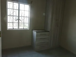 1 Bedroom Bachelor Apartment in Herlear