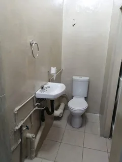 1 Bedroom Bachelor Apartment in Herlear