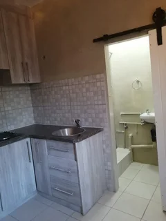 1 Bedroom Bachelor Apartment in Herlear