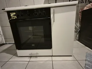 Defy Slimline 600U good condition stove and oven