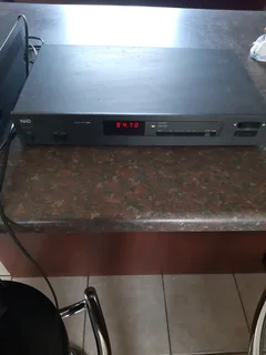 Nad C350 amplifier and tuner