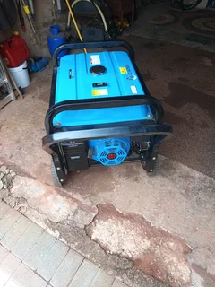 8.7 kva generator adendorf 6500 rsnd