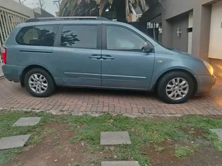 Kia Sedona 2008 8 seater