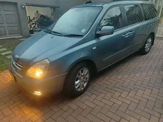 Kia Sedona 2008 8 seater
