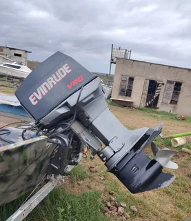 Evinrude outboard engine