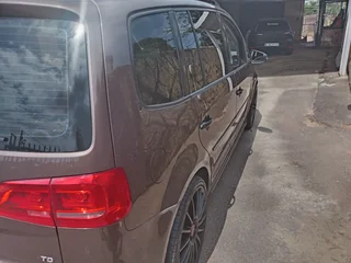 2013 Volkswagen Touran Hatchback