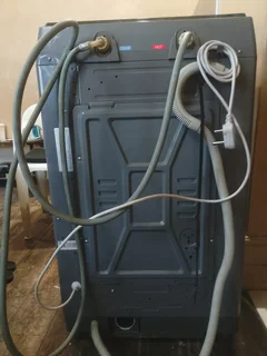 Excellent Condition: Midea 10.5kg Top Loader Washing Machine (MA200W105/G)