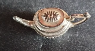 Antique - Ad posted by Madeleine Harding