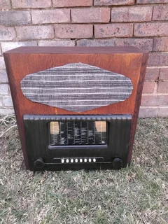 Vintage radio not tested