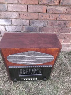 Vintage radio not tested
