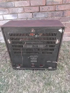 Vintage radio not tested