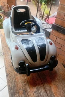 Beetle pedal car from steel
