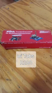 4 steamengins and accessories