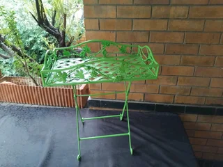 Outside steel coffeetable