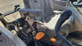 2018 JOHN DEERE 5075E 4WD CAB TRACTOR WITH JOHN DEERE H240C FRONT LOADER ATTACHED