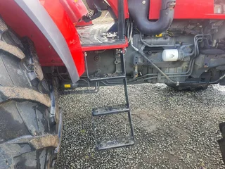 2020 MASSEY FERGUSON 6713SPS 4WD TRACTOR