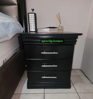 Modern Bedside Tables/Pedestals