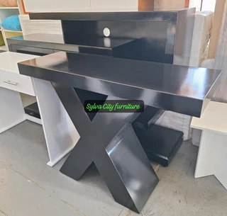 Console Tables/Server Tables Available