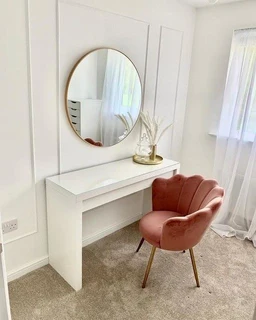 Elegant Dressers/Dressing Tables