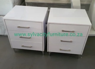 Stylish Bedside Tables/Pedestals