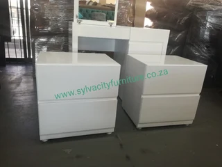 Beautiful Bedside Tables/Pedestals