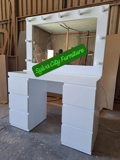 Modern Dressing Tables/Dressers