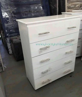 Stylish Chest of Drawers Available