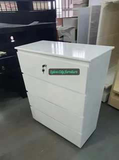 Stunning Chest of drawers Available