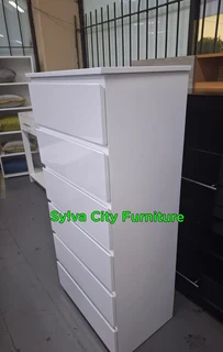 Stylish Quality Chest of Drawers available