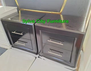 Quality Pedestals/Bedside Tables