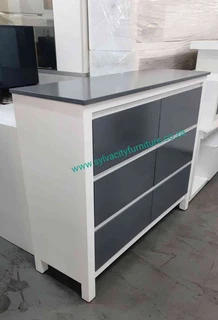 Chic Quality Chest of drawers