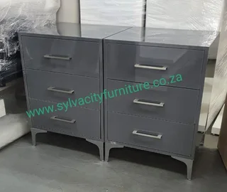 Beautiful Pedestals/Bedside Tables (made with high gloss)