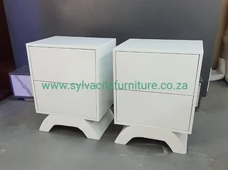 Beautiful Pedestals/Bedside Tables (made with high gloss)