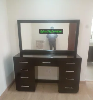 Glam Up Your Mornings – Stylish Dressing Tables Available