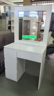 Glam Up Your Space – Elegant Dressing Tables Now Available