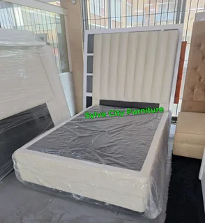 The Bed That Makes a Statement – Sleek, Stylish, Sleigh