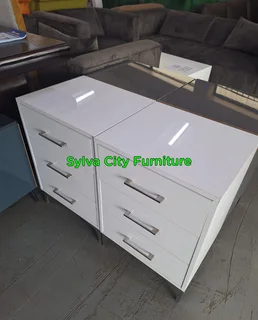 Style by Your Side – Elegant Bedside Tables That Impress