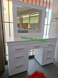 Style. Storage. Sophistication – Dressing Tables That Do It All