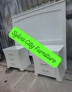 Upgrade Your Bedroom’s Look – Pedestals and Headboards That Wow