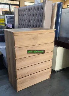 From modern sleek to timeless classics – the perfect chest of drawers for your space