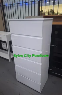 From modern sleek to timeless classics – the perfect chest of drawers for your space