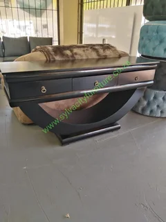 Make your first impression count with our stunning console tables.