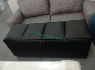 “Declutter without compromise – discover our modern blanket boxes