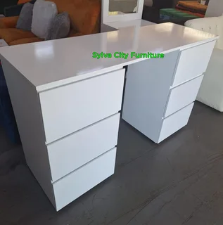 Style meets storage – discover our chic dresser collection.