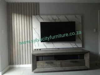 Style, function, and space-saving design – the perfect wall unit awaits