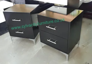 Stylish storage at your bedside – modern pedestals that fit your space