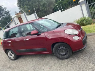 2014 Fiat 500 L Hatchback